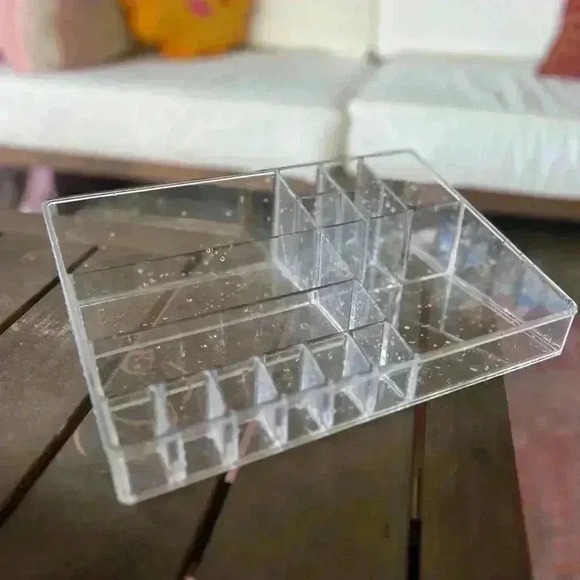 Audrey Clear Vanity Makeup Organizer | 15-Compartment Holder for Beauty Supplies - Picture 7 of 7